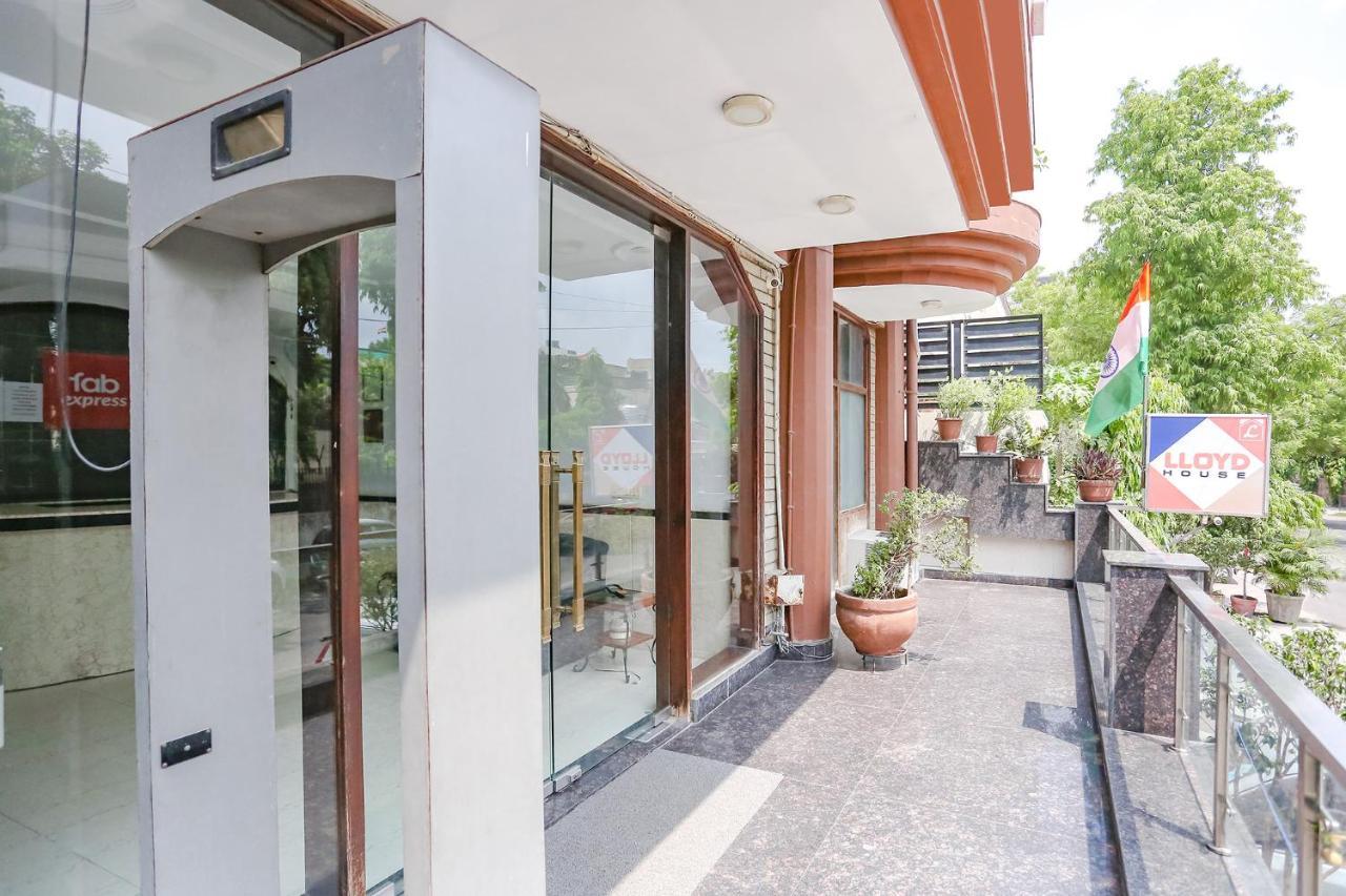 Fabexpress Lloyd House Hotel New Delhi Buitenkant foto