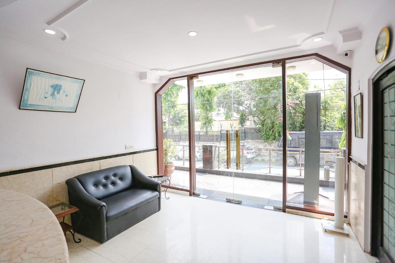 Fabexpress Lloyd House Hotel New Delhi Buitenkant foto